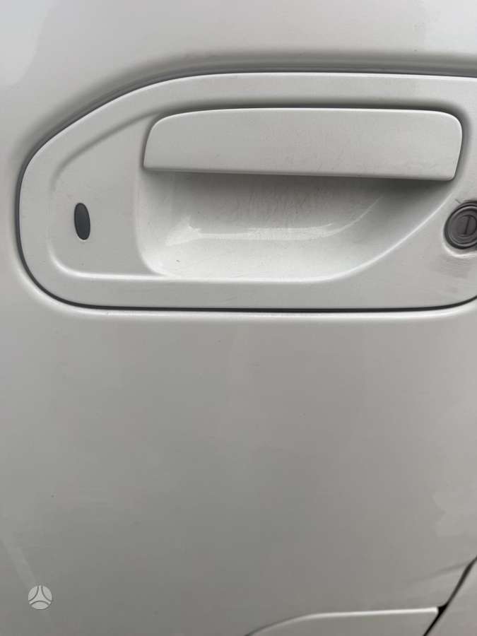 Nissan NV200 2015 — photo 34