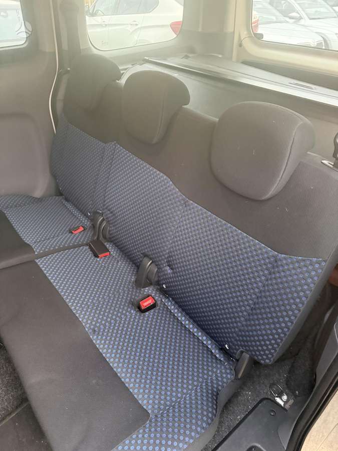 Nissan NV200 2015 — photo 42