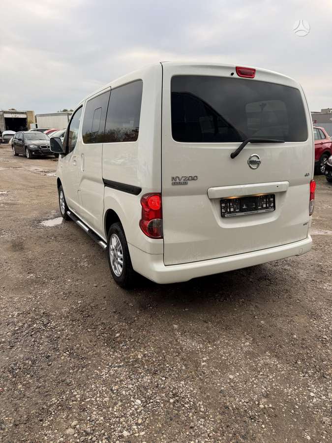 Nissan NV200 2015 — photo 8