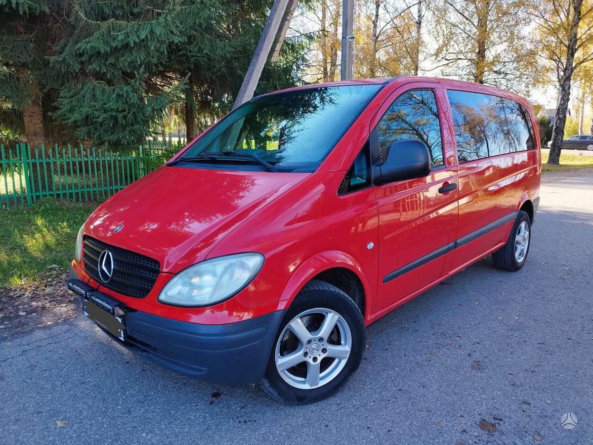 Mercedes-Benz Vito 2008 — rear view