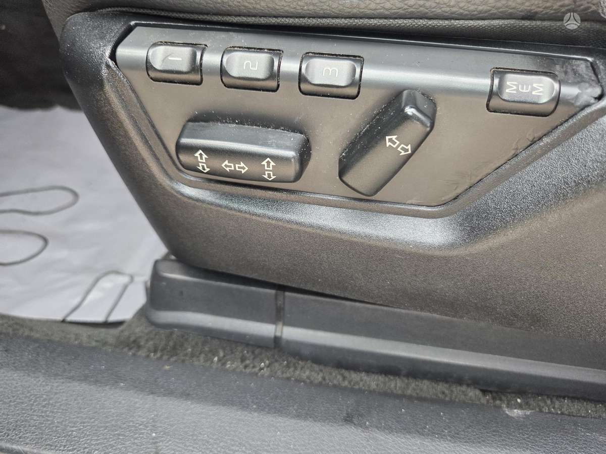 Volvo XC90 2011 — photo 15