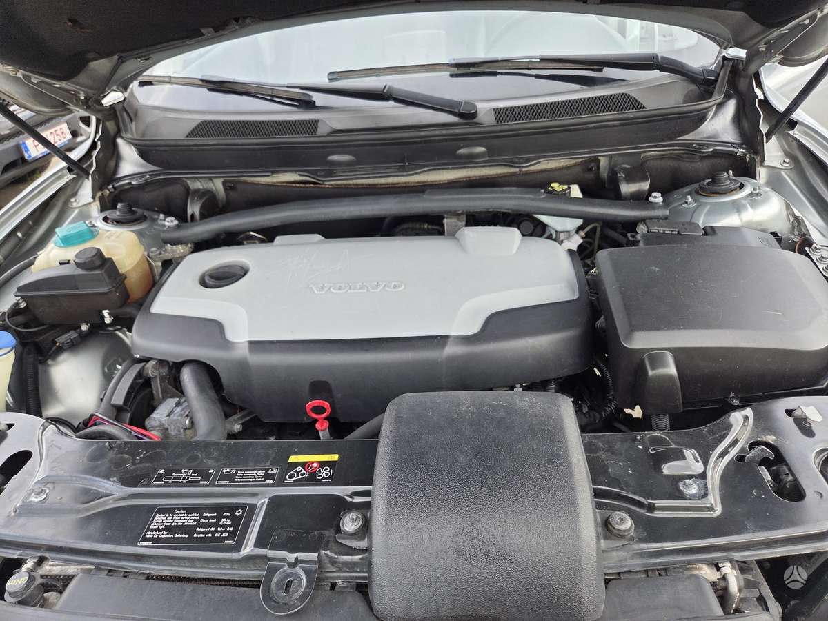 Volvo XC90 2011 — photo 21