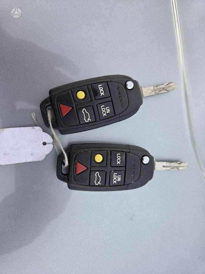 Volvo XC90 2011 — photo 22