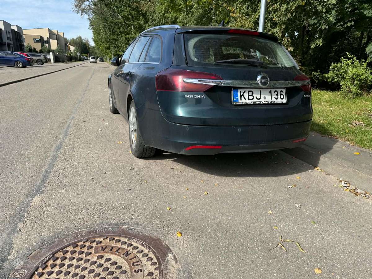 Opel Insignia 2014 — engine 1956 cm³, 120 HP (88kW)
