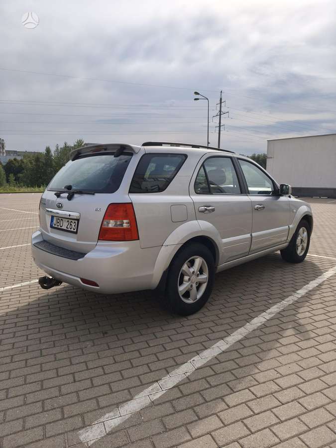 Kia Sorento 2010 — photo 5