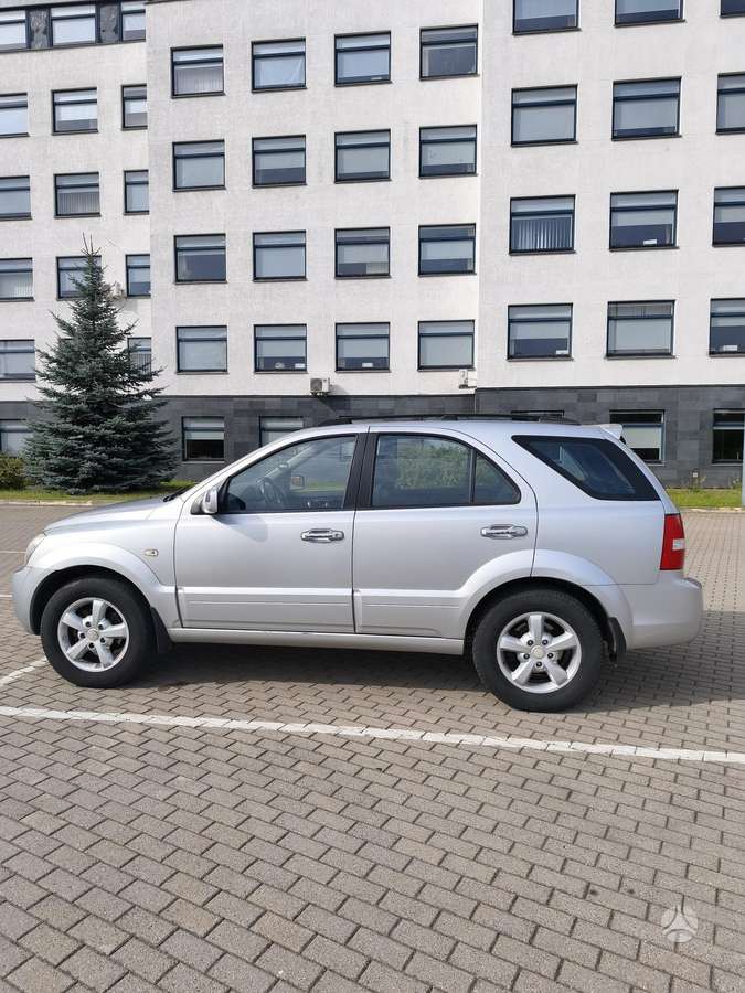 Kia Sorento 2010 — photo 6