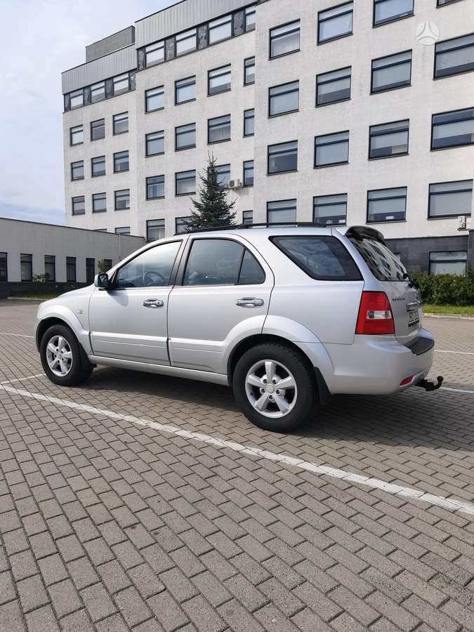 Kia Sorento 2010 — photo 7