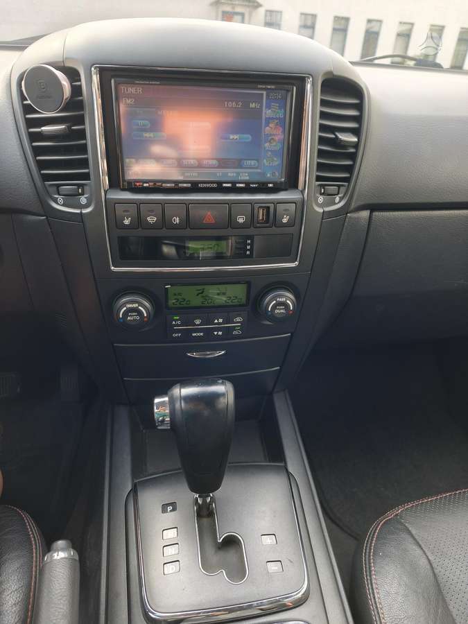 Kia Sorento 2010 — photo 9