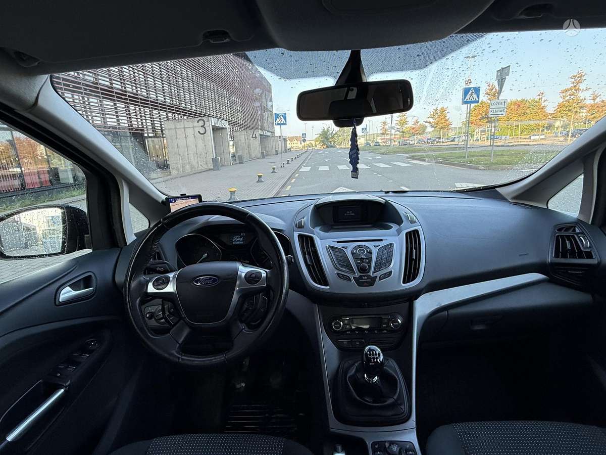 Ford C-MAX 2011 — photo 5