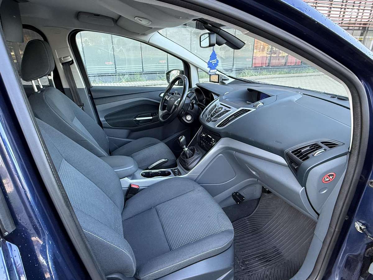 Ford C-MAX 2011 — photo 8