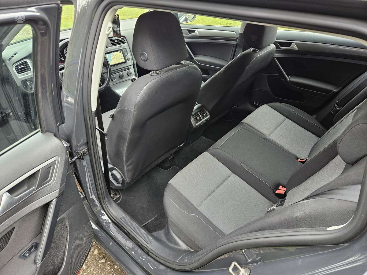 Volkswagen Golf 2015 — photo 11
