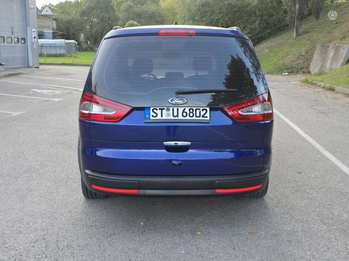 Ford Galaxy 2014 — photo 10