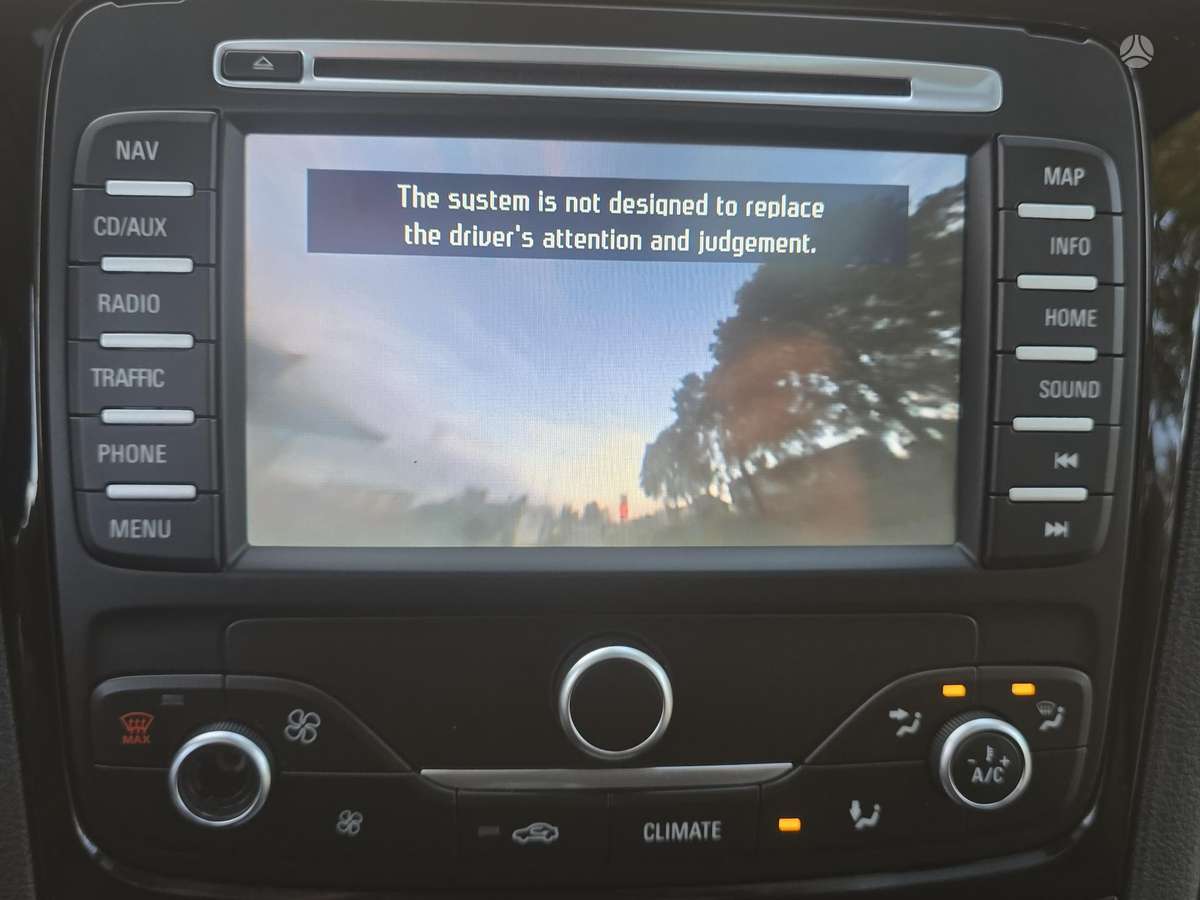Ford Galaxy 2014 — photo 25