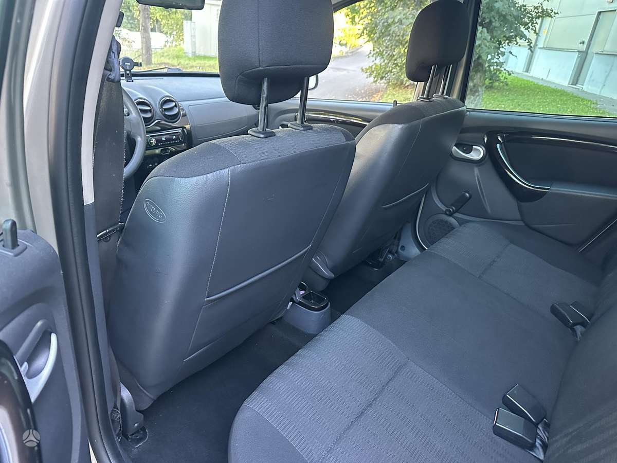 Dacia Duster 2010 — photo 10