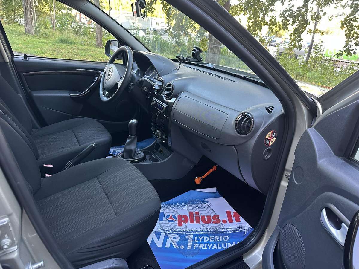 Dacia Duster 2010 — photo 13