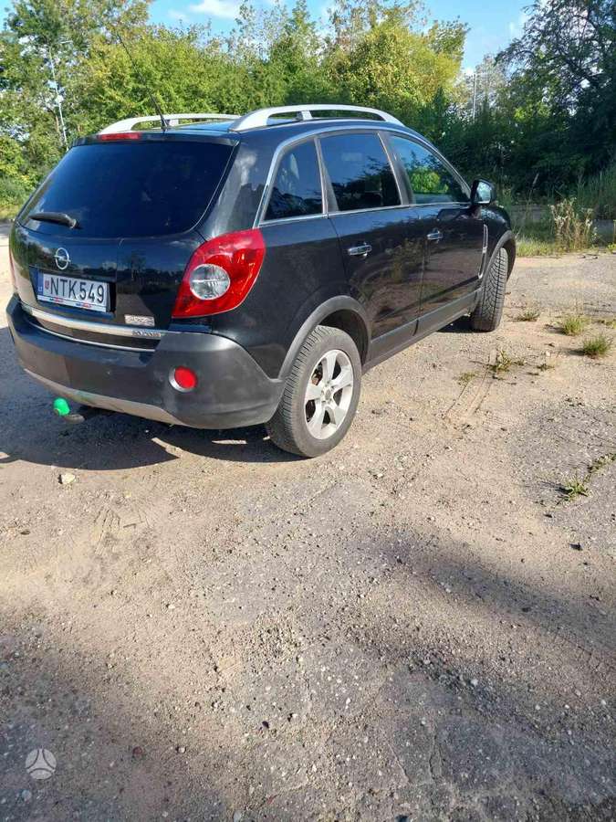 Opel Antara 2010 — салон