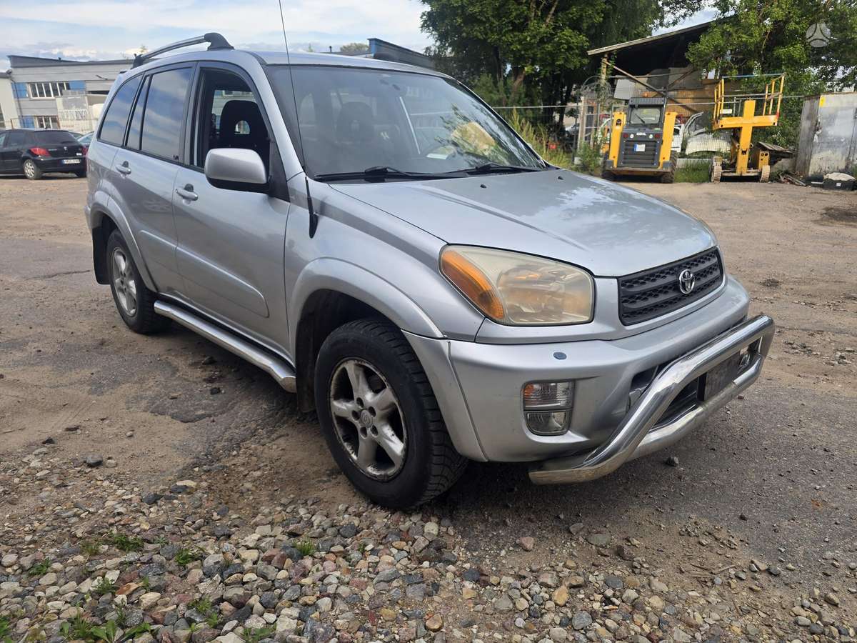 Toyota RAV4 2004 — photo 6