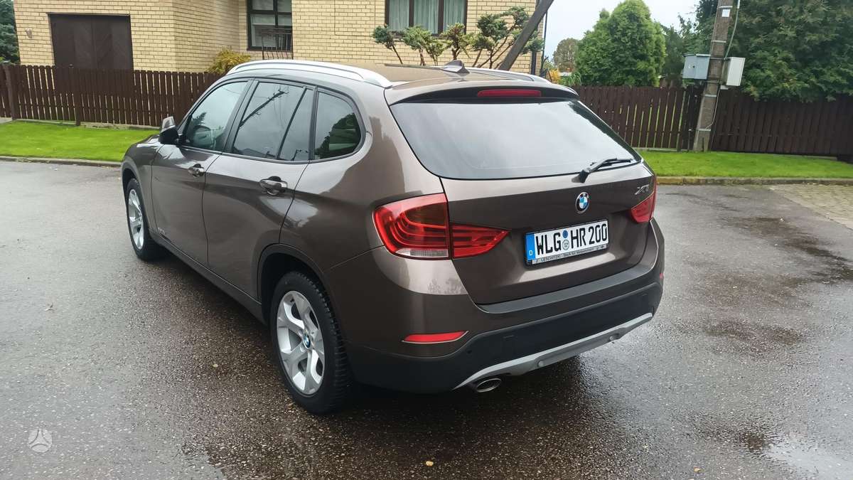BMW X1 2012 — фото 15