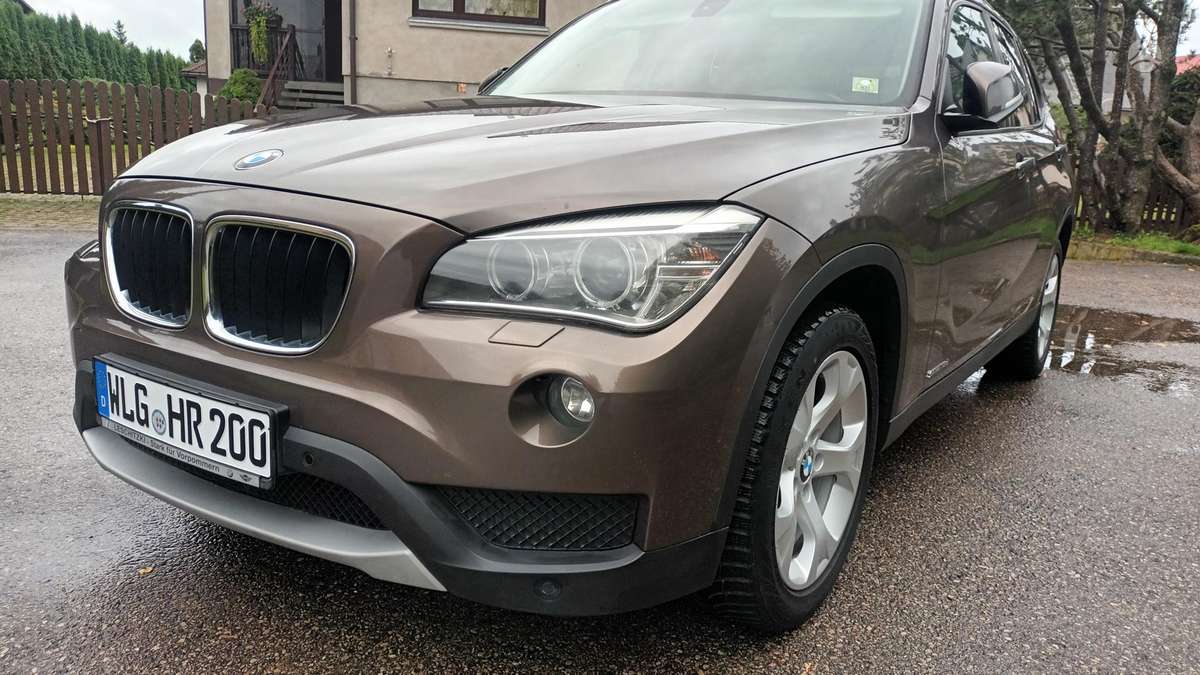 BMW X1 2012 — двигун 1995 cm³, 143 HP (105kW)