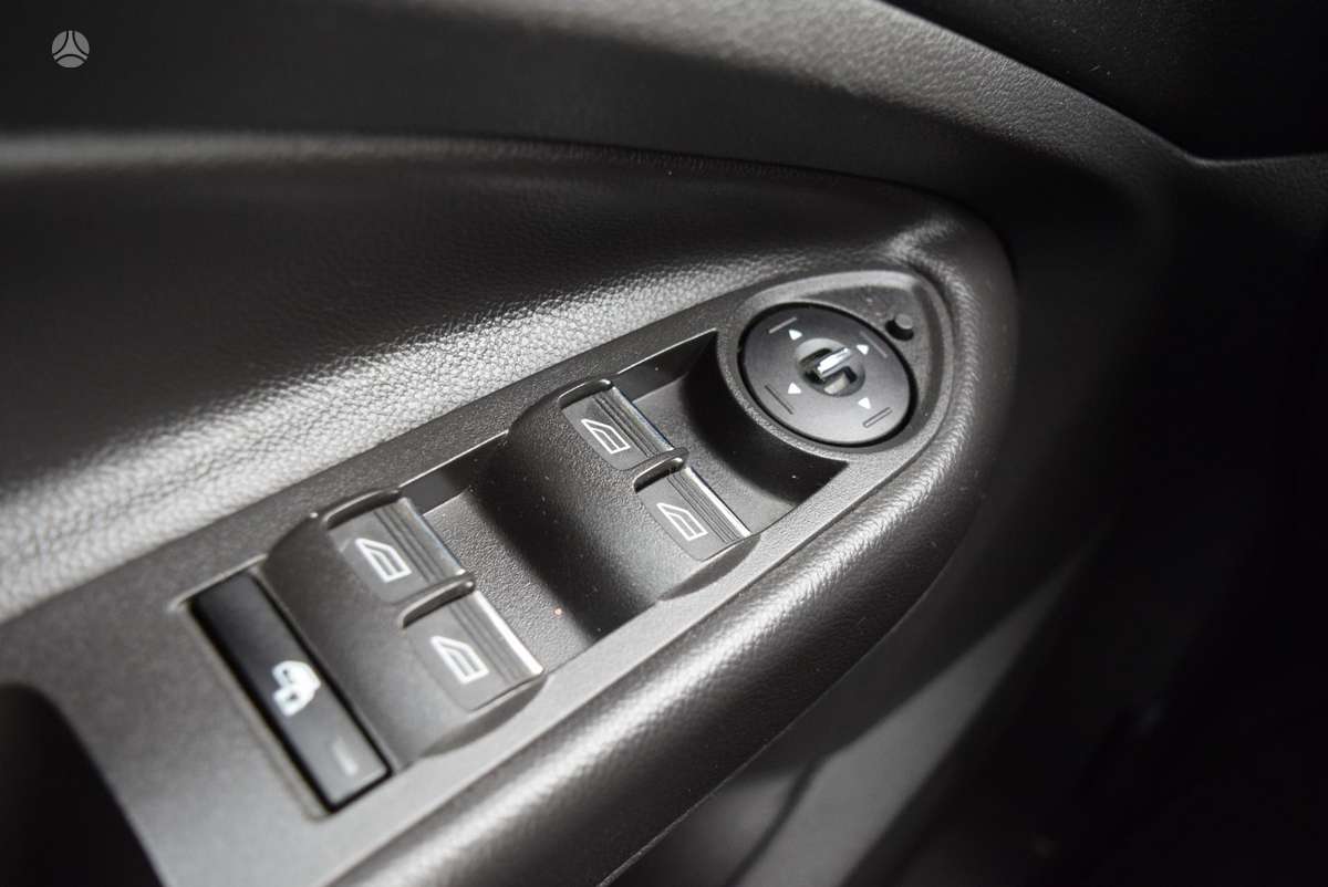 Ford Kuga 2013 — фото 25