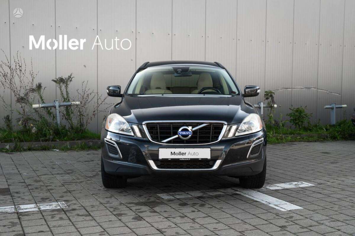 Volvo XC60 2012 — вигляд ззаду