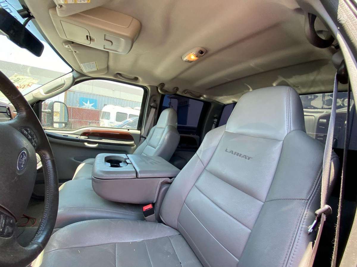 Ford F-350 2006 — photo 21