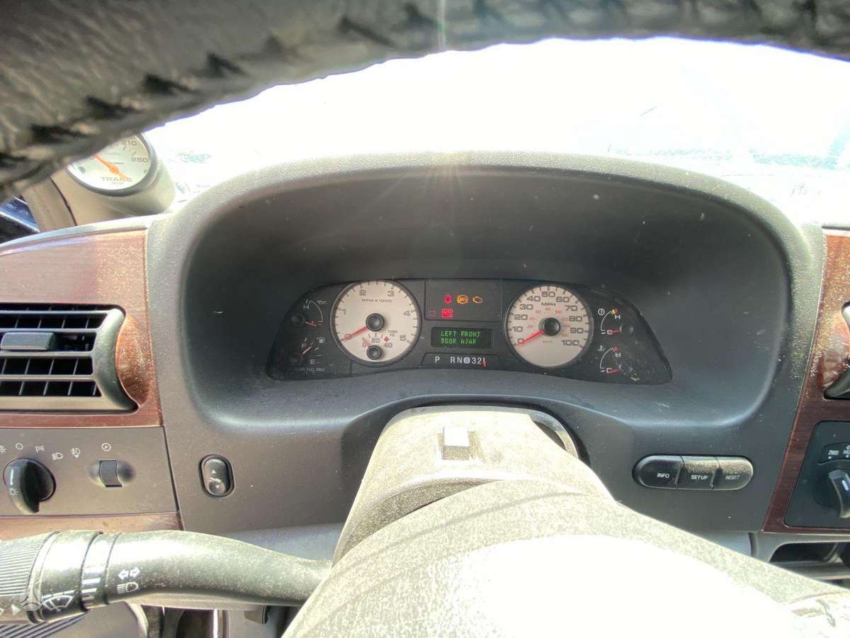 Ford F-350 2006 — photo 26