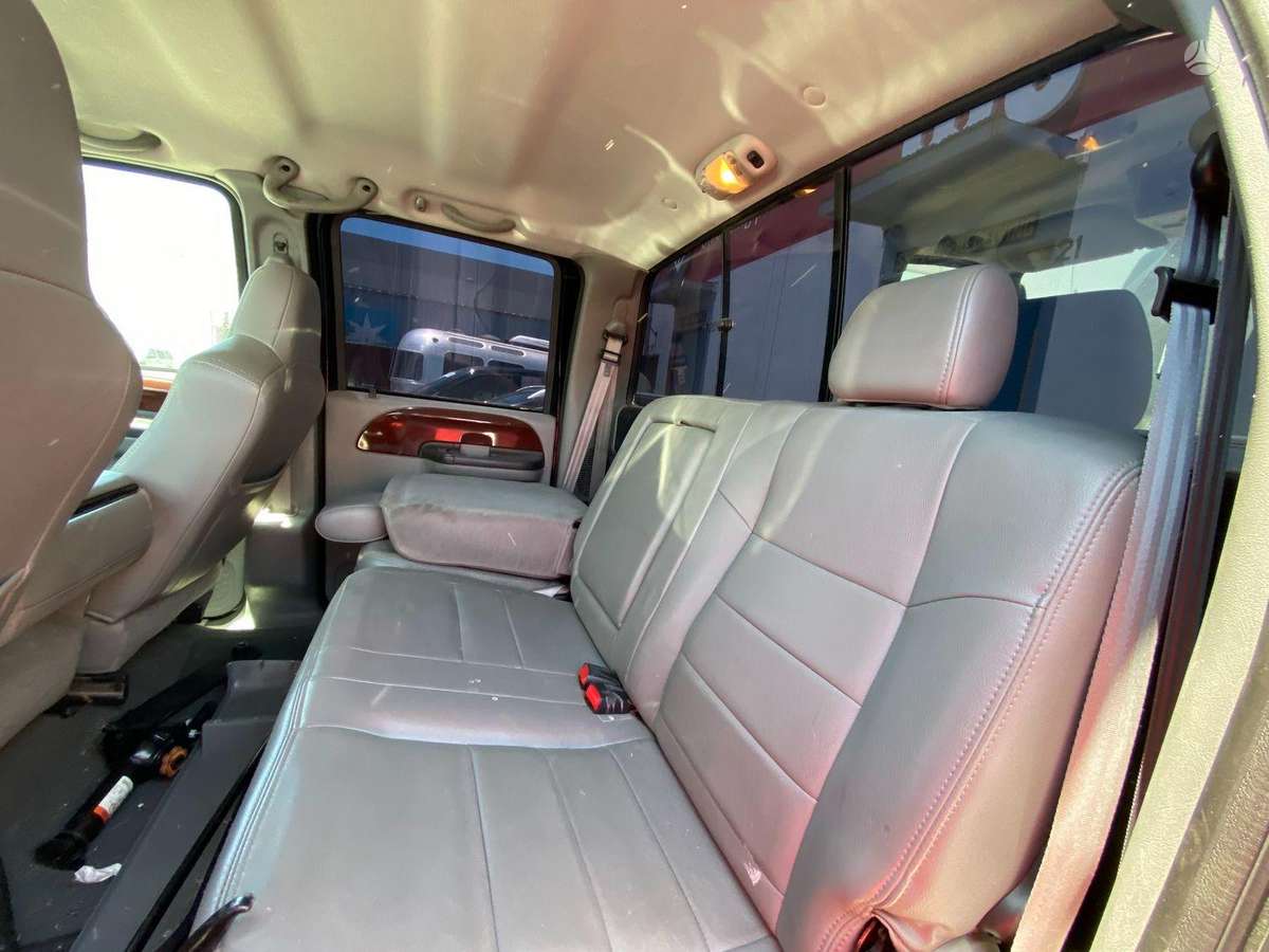 Ford F-350 2006 — photo 8