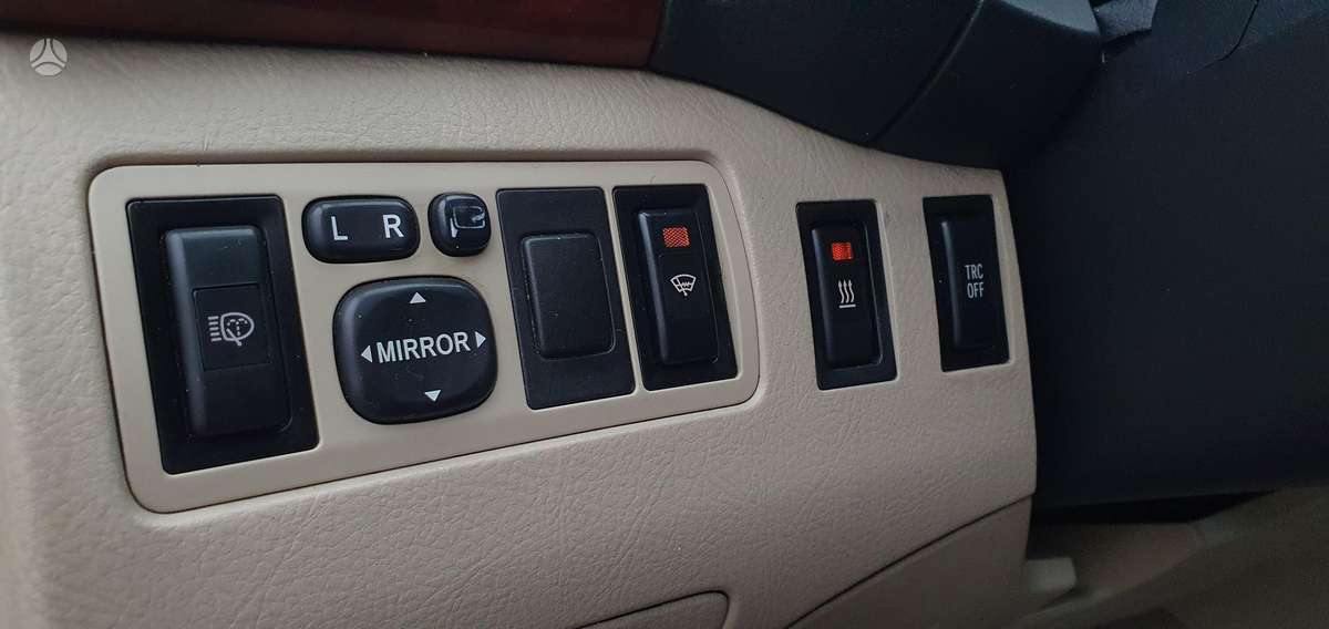 Toyota Avensis 2005 — photo 21