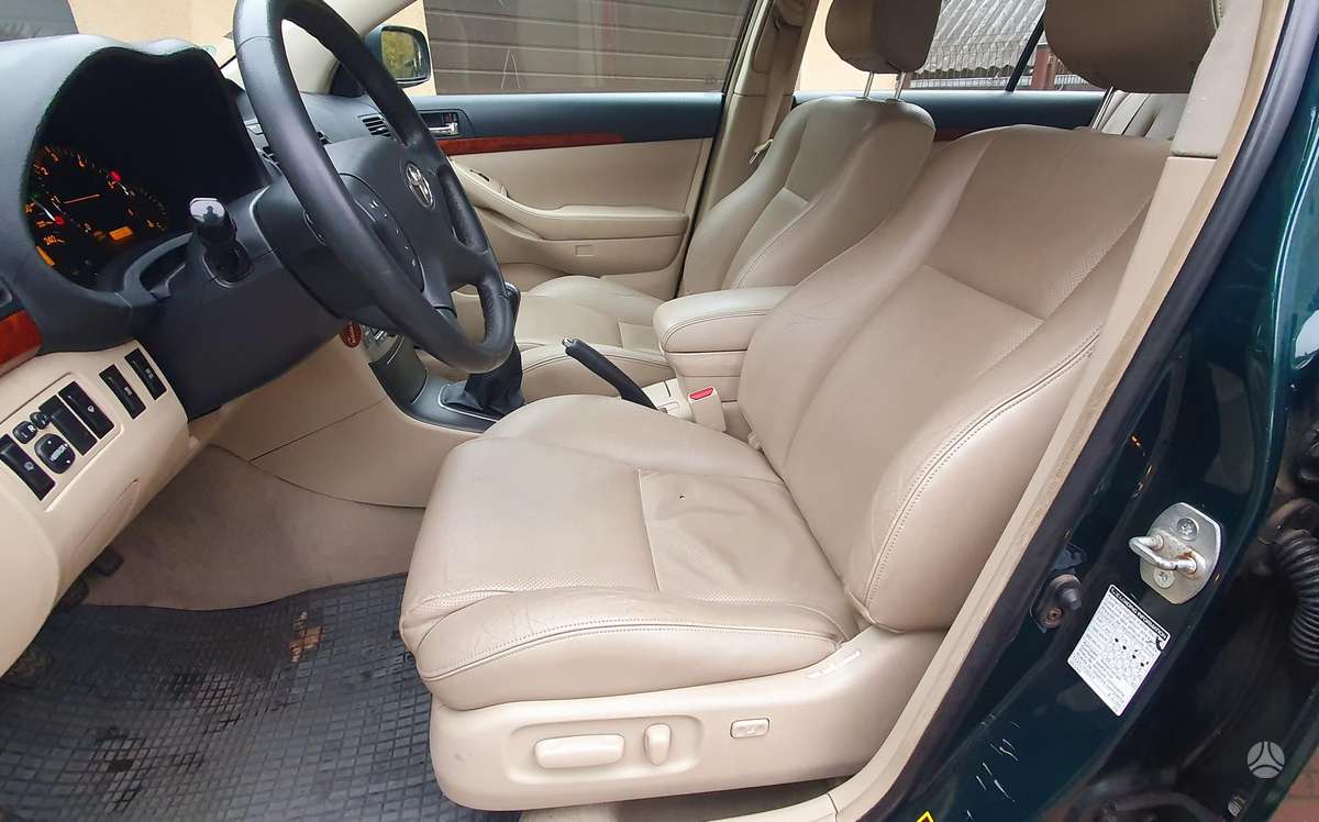 Toyota Avensis 2005 — photo 6