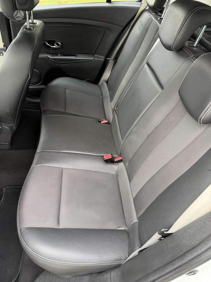Renault Megane 2012 — photo 10