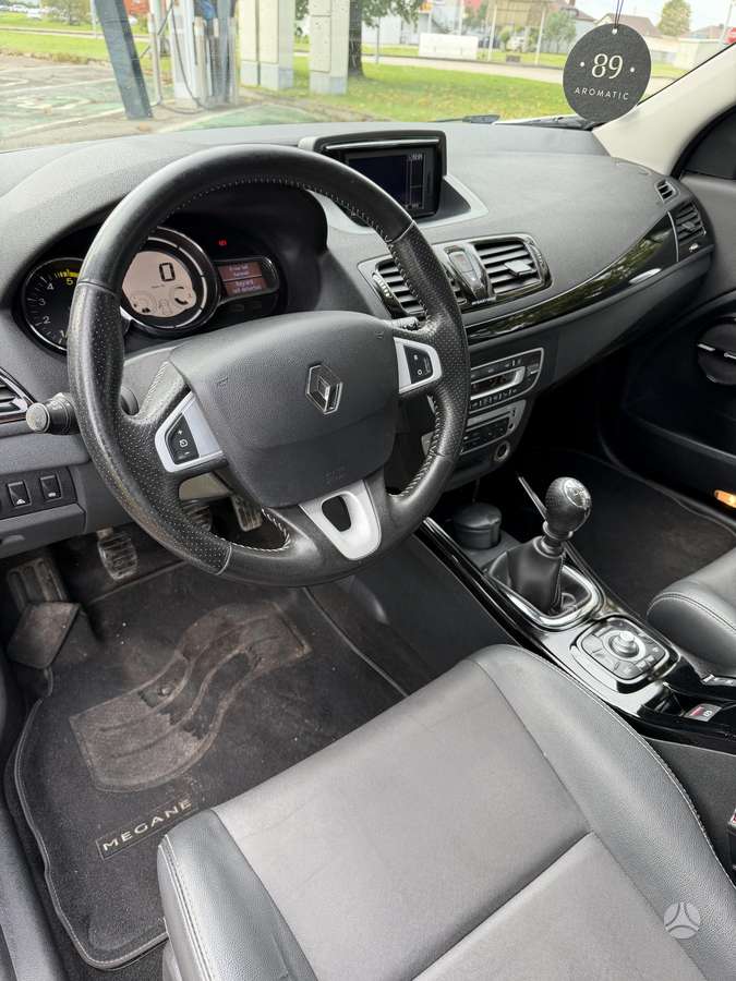 Renault Megane 2012 — photo 12