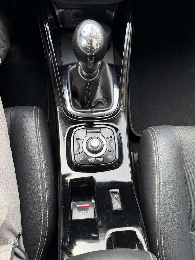 Renault Megane 2012 — photo 20