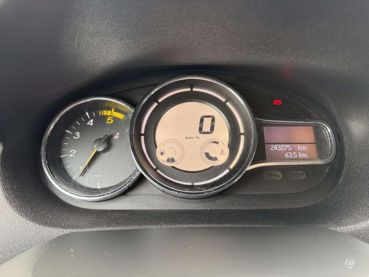 Renault Megane 2012 — photo 21