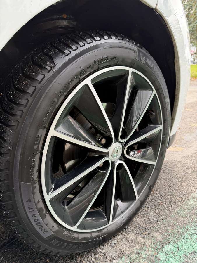 Renault Megane 2012 — photo 7