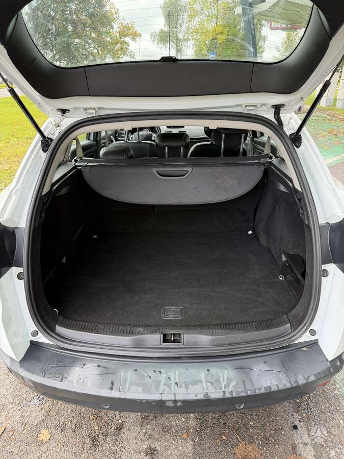 Renault Megane 2012 — photo 9
