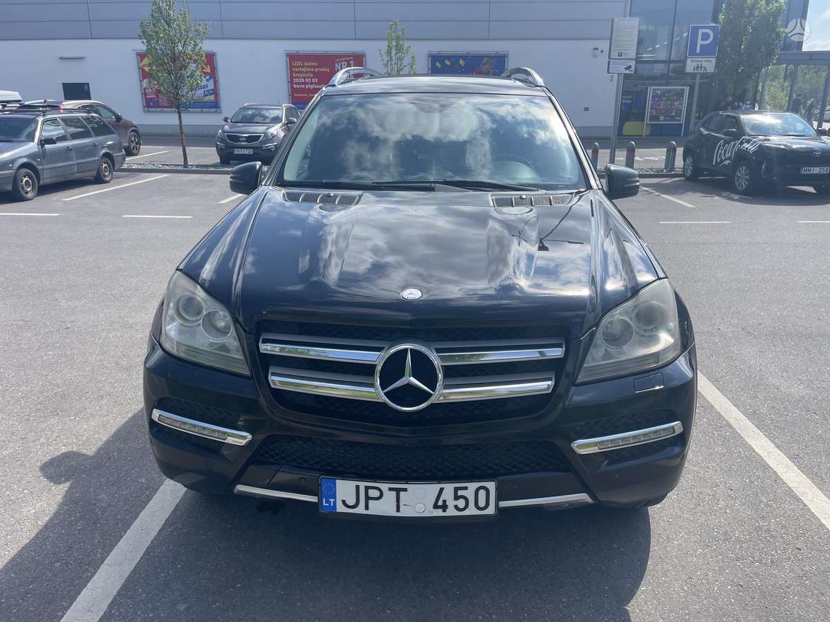 Mercedes-Benz GL420 2007 — rear view