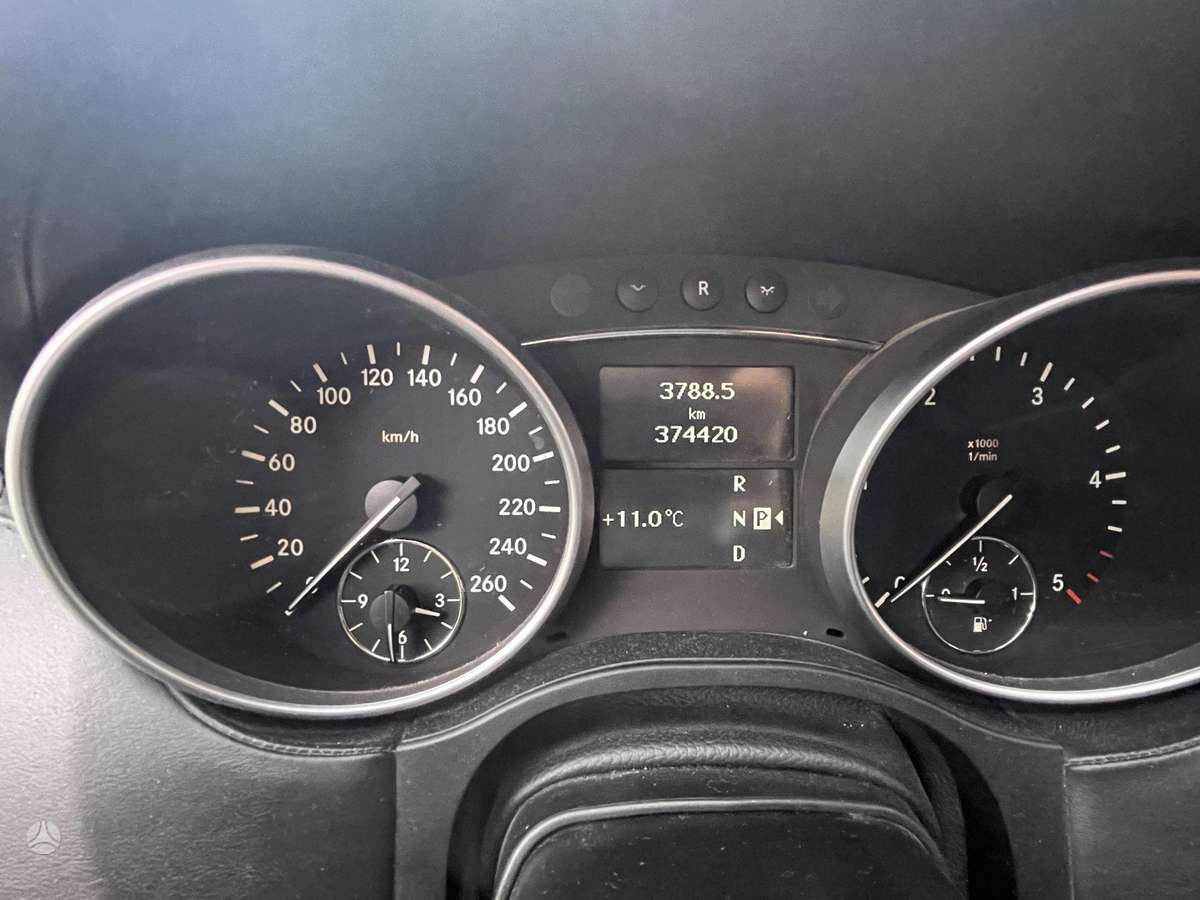 Mercedes-Benz GL420 2007 — photo 26