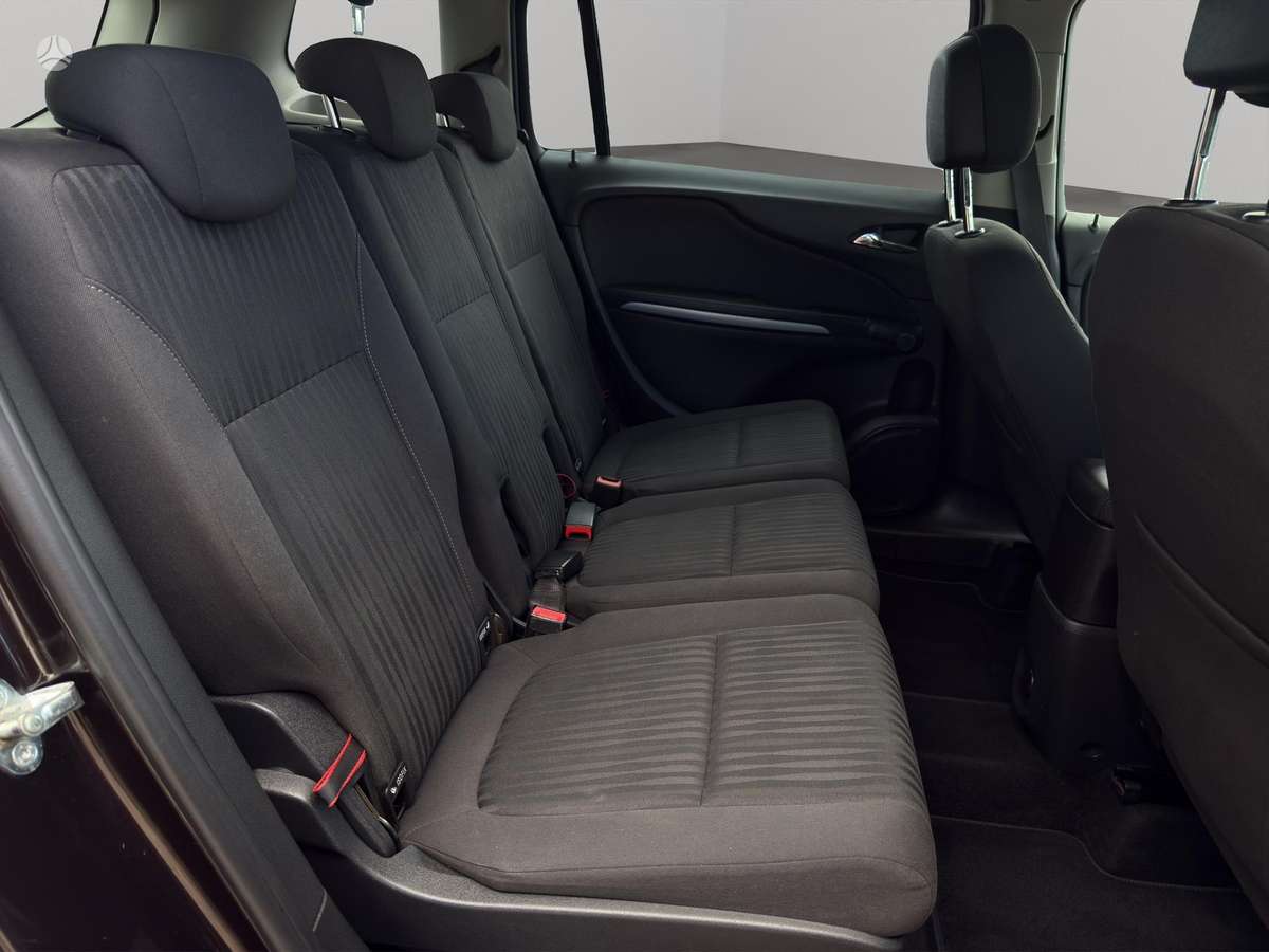 Opel Zafira 2013 — photo 9