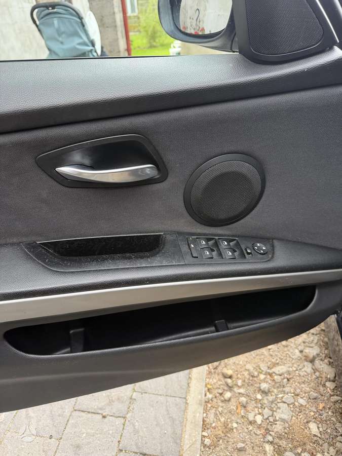 BMW 320 2007 — photo 10