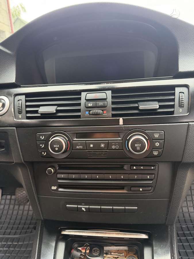 BMW 320 2007 — photo 8