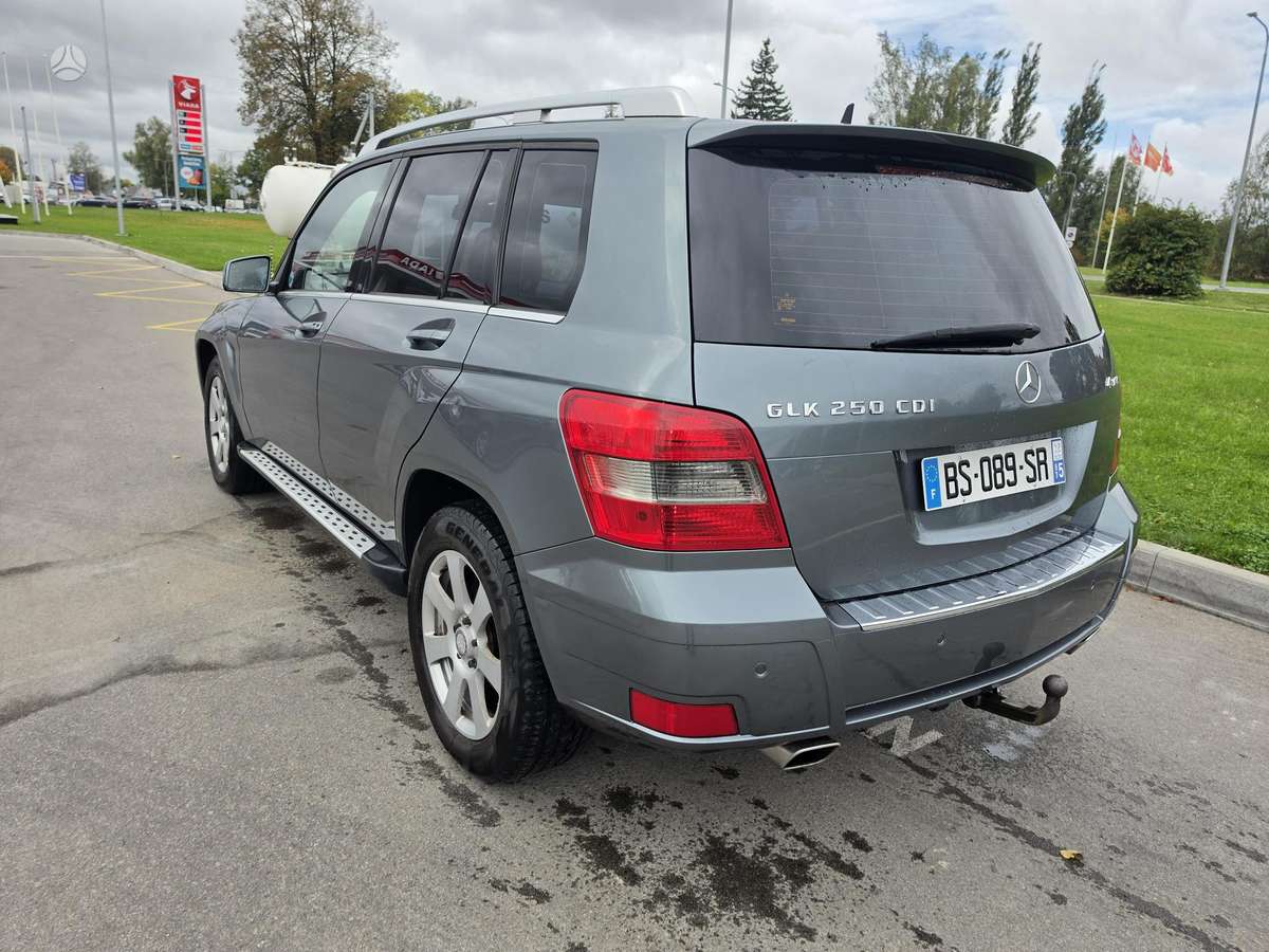 Mercedes-Benz GLK250 2011 — photo 7