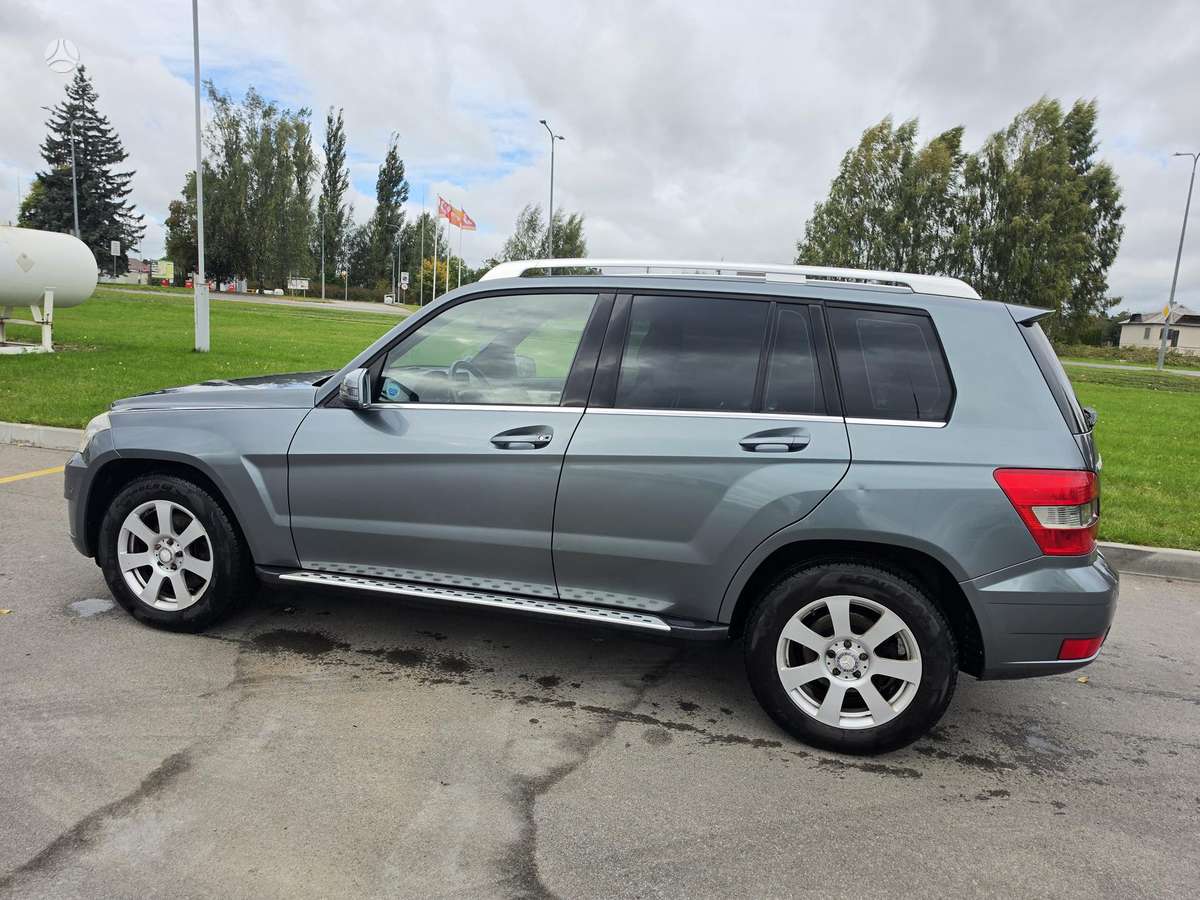 Mercedes-Benz GLK250 2011 — photo 8