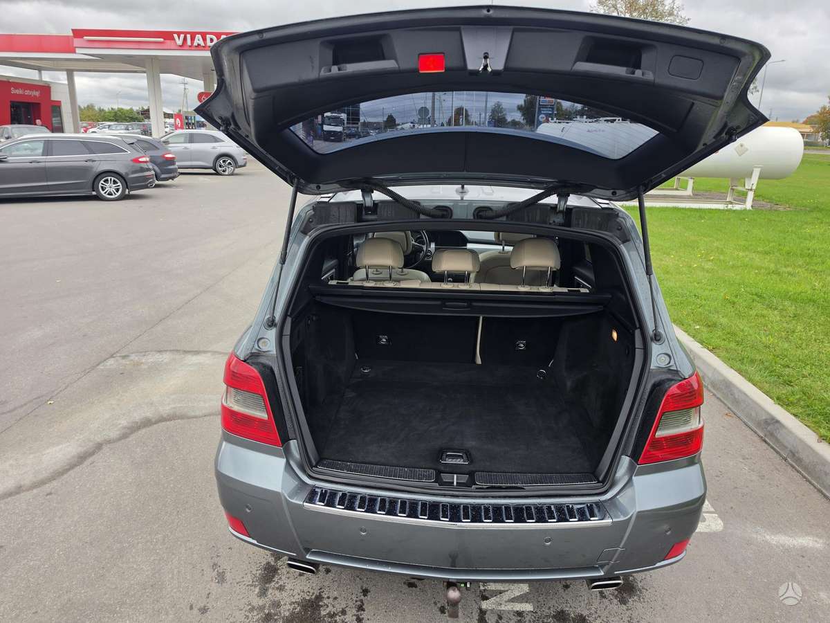 Mercedes-Benz GLK250 2011 — photo 9