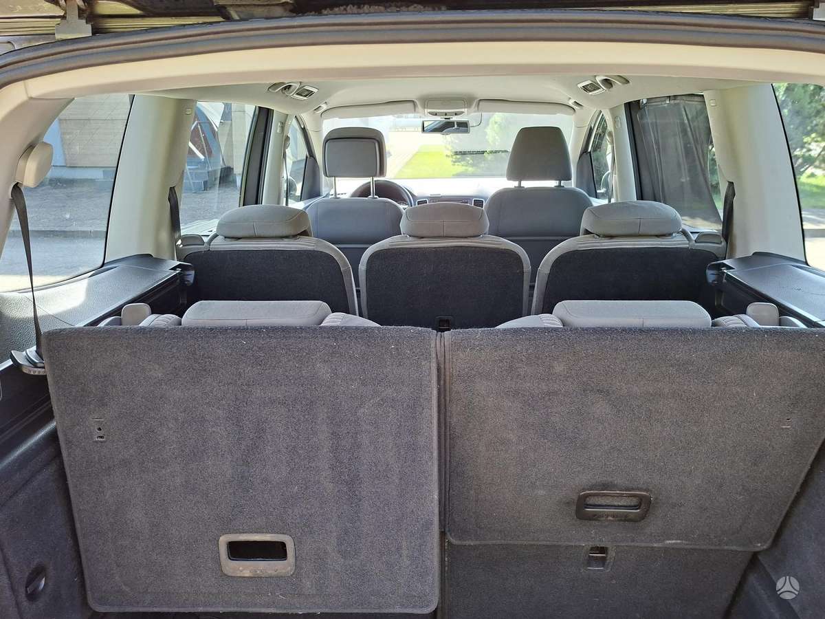 Seat Alhambra 2011 — photo 13