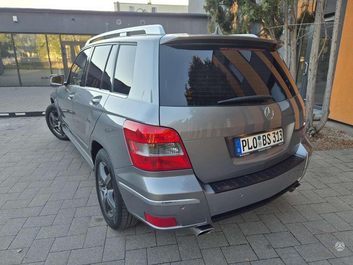 Mercedes-Benz GLK220 2010 — двигун 2200 cm³, 170 HP (125kW)