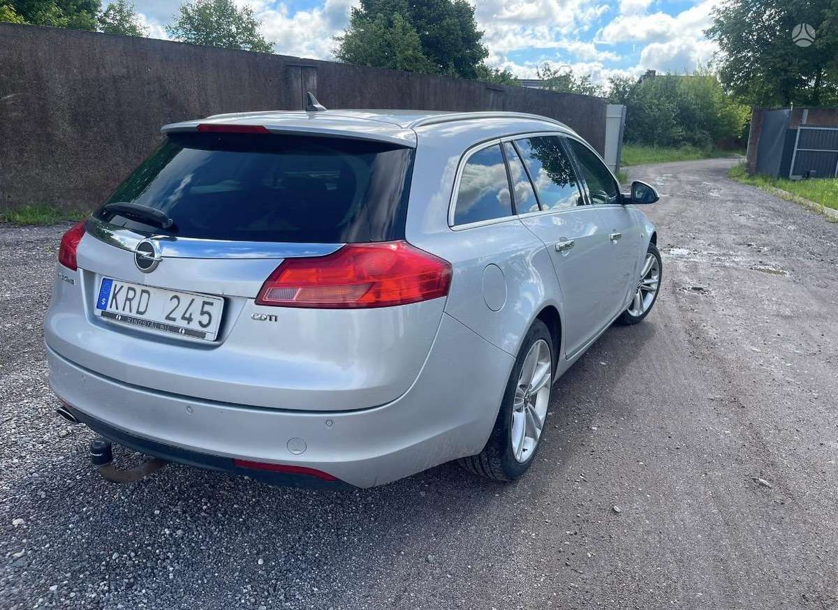 Opel Insignia 2010 — двигун 1956 cm³, 163 HP (120kW)