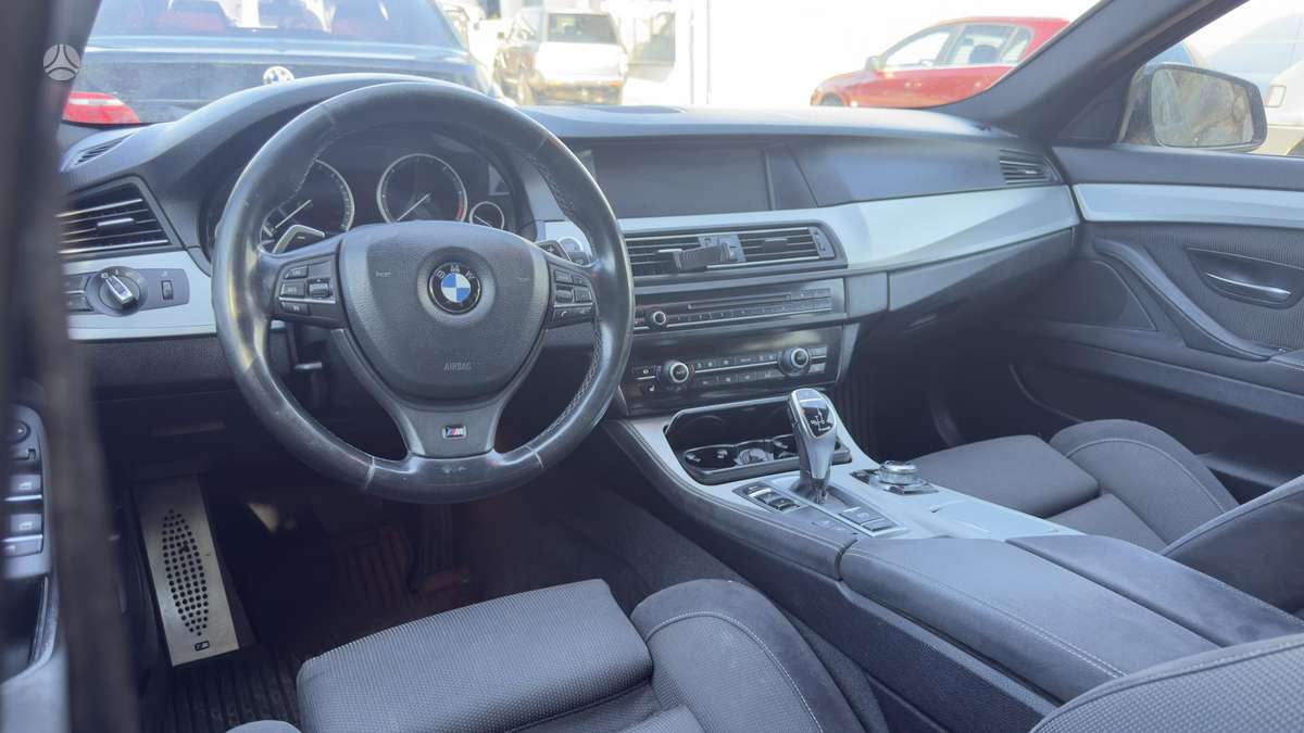 BMW 525 2013 — photo 8
