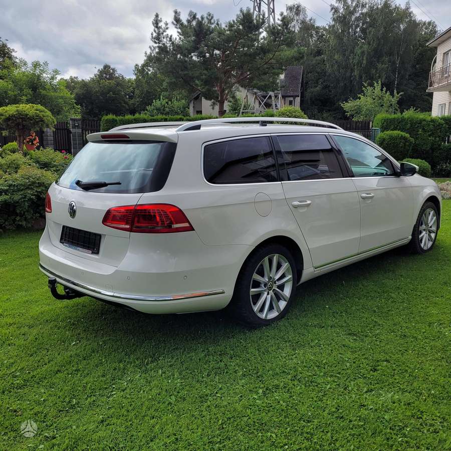 Volkswagen Passat 2012 — двигун 1390 cm³, 160 HP (118kW)