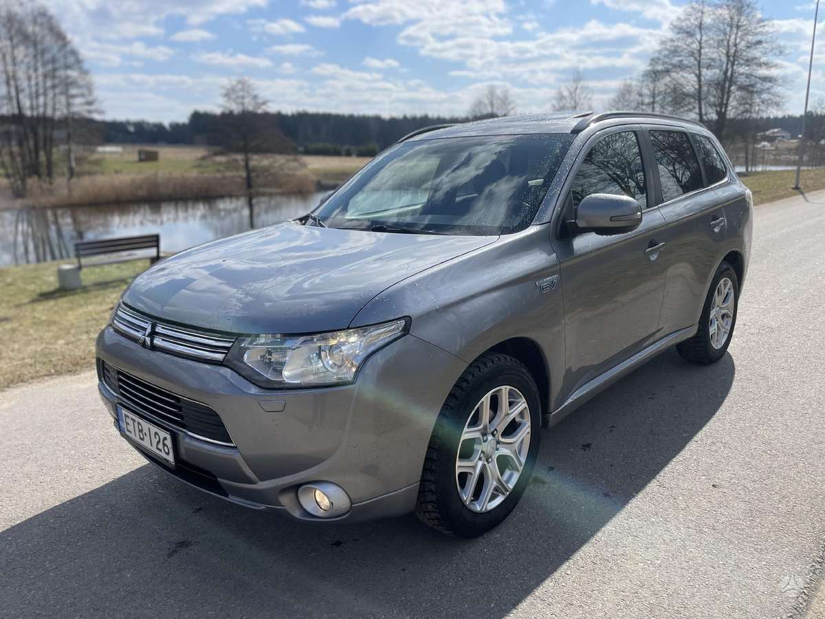 Mitsubishi Outlander 2014 — vehicle for AFU Ukraine